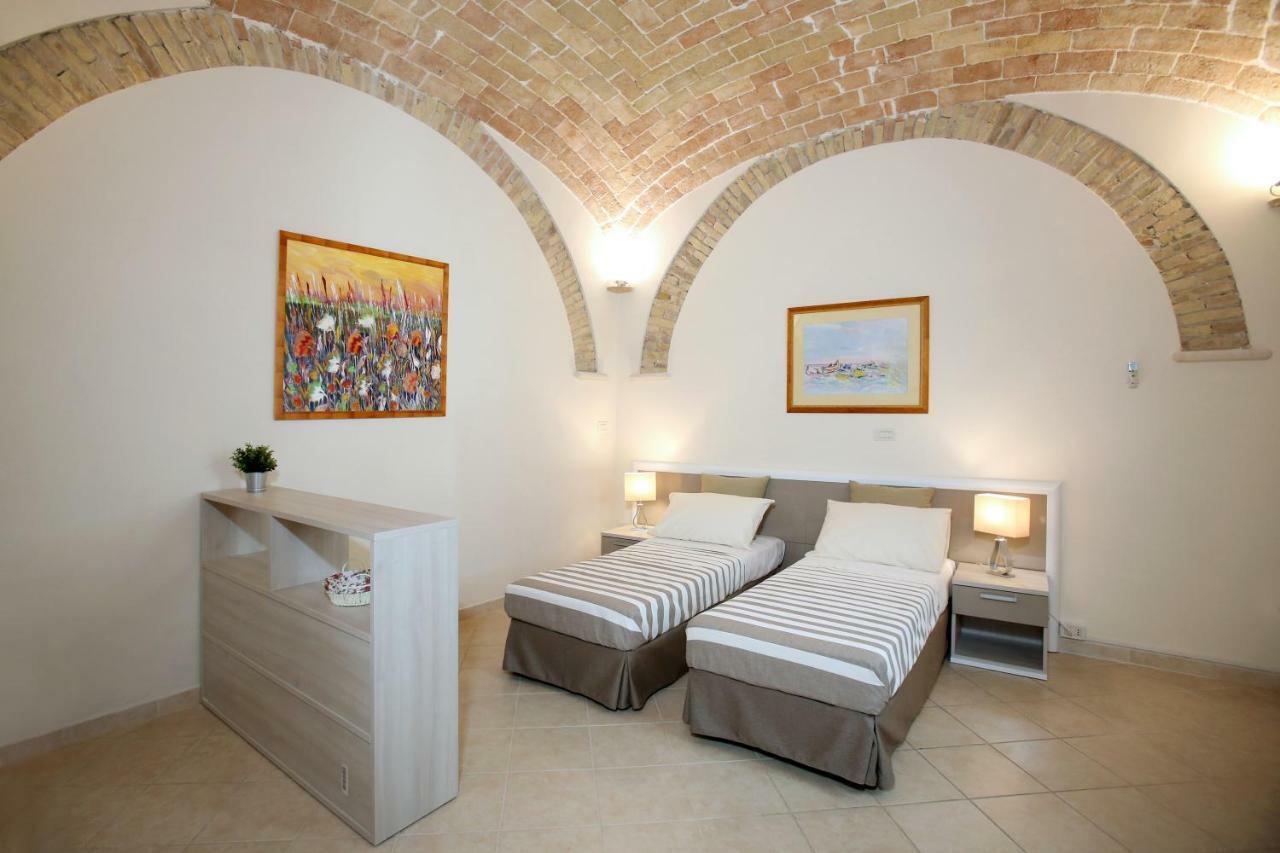 Victoria Royal Apartments & Rooms Termoli Exterior foto